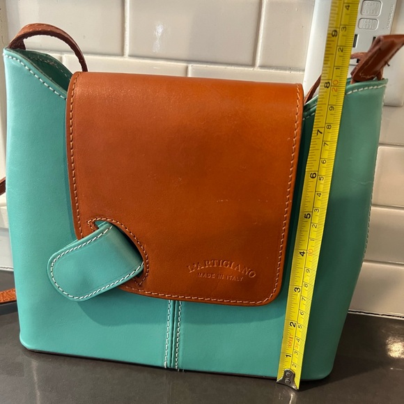 L’Artigiano Blue Leather Crossbody Bag - Picture 13 of 15